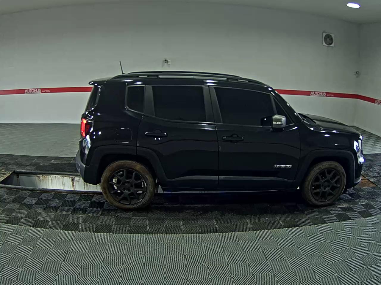 2020 - jeep renegade