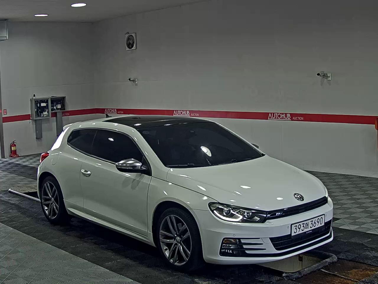 2015 - volkswagen scirocco