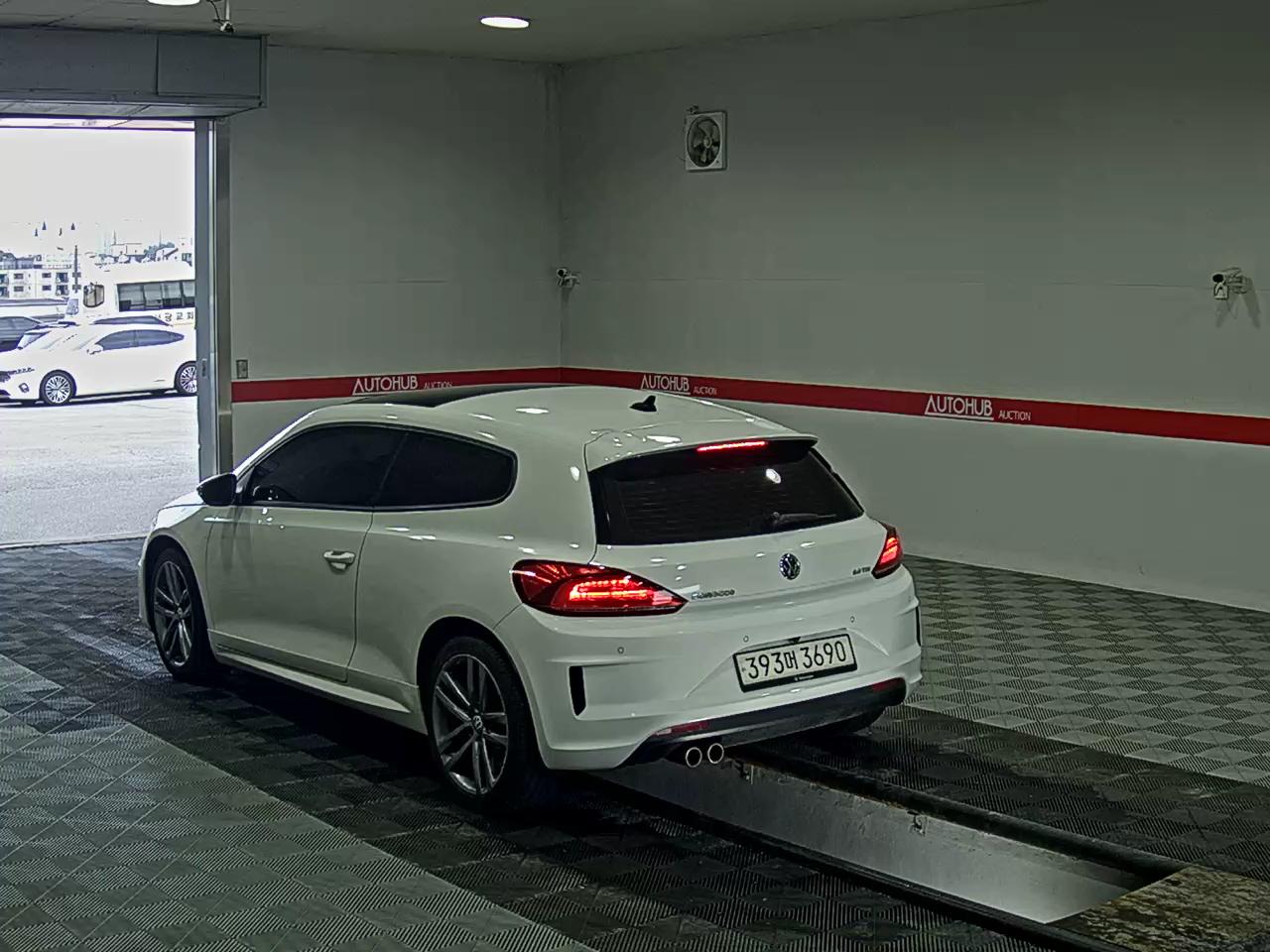 2015 - volkswagen scirocco