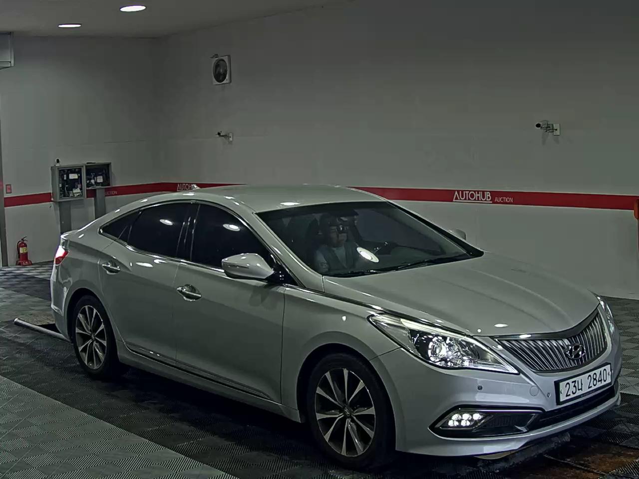 2015 - hyundai grandeur
