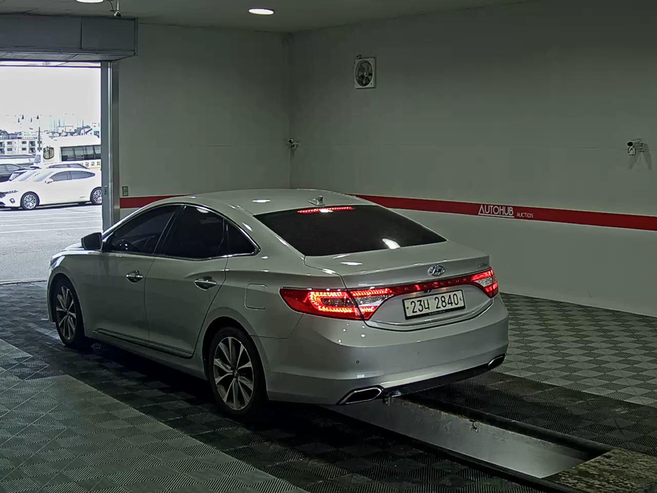 2015 - hyundai grandeur
