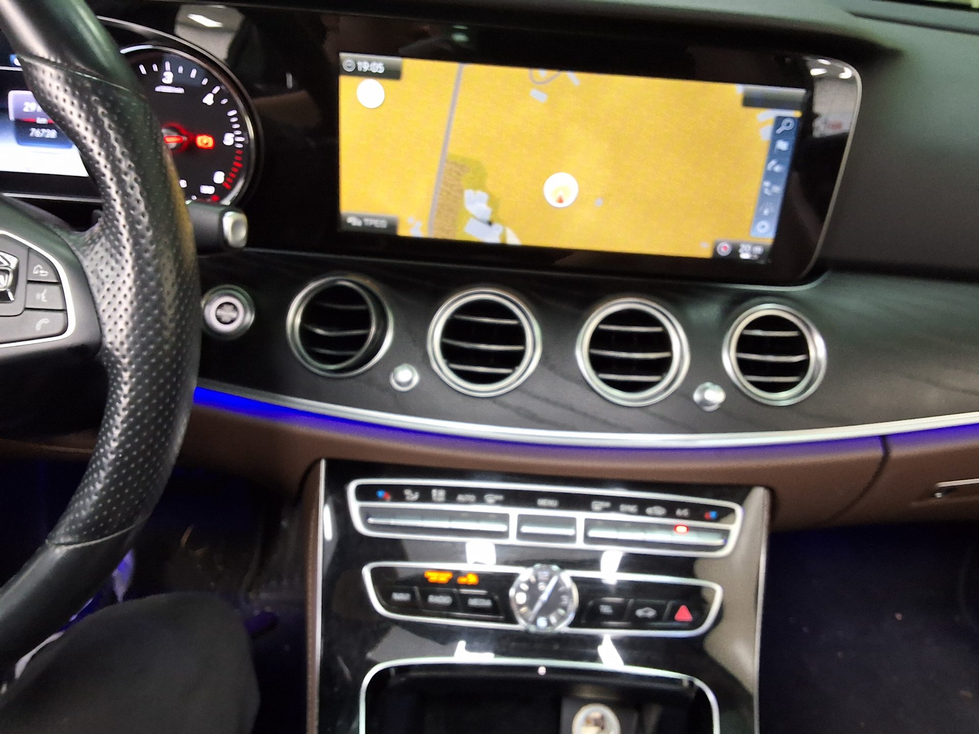 2017 - mercedes-benz e220d