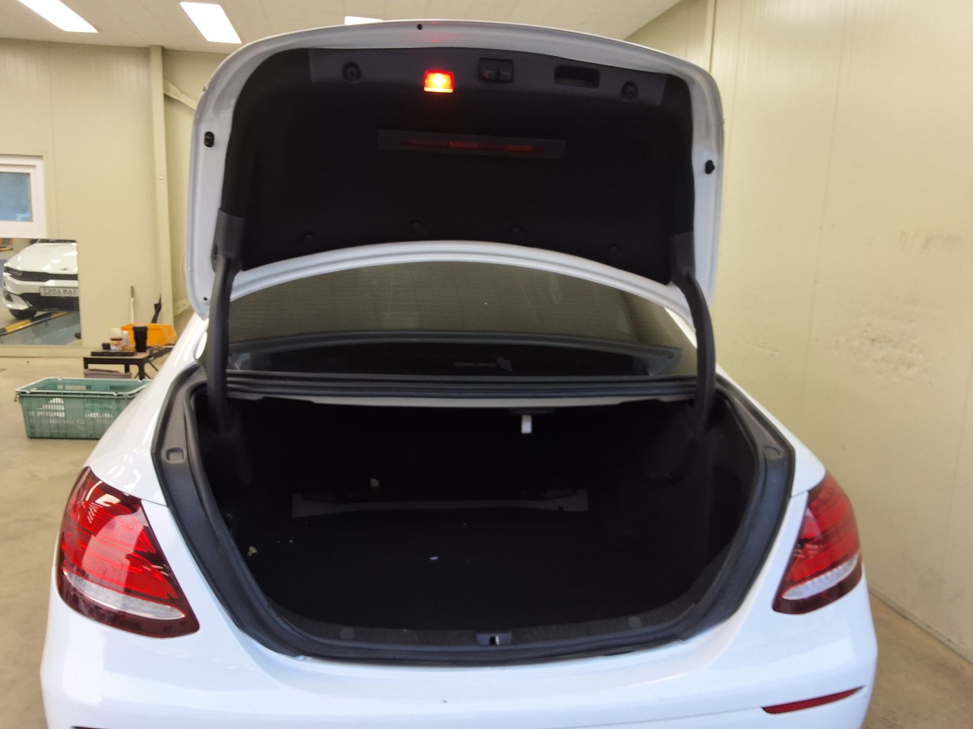 2017 - mercedes-benz e220d