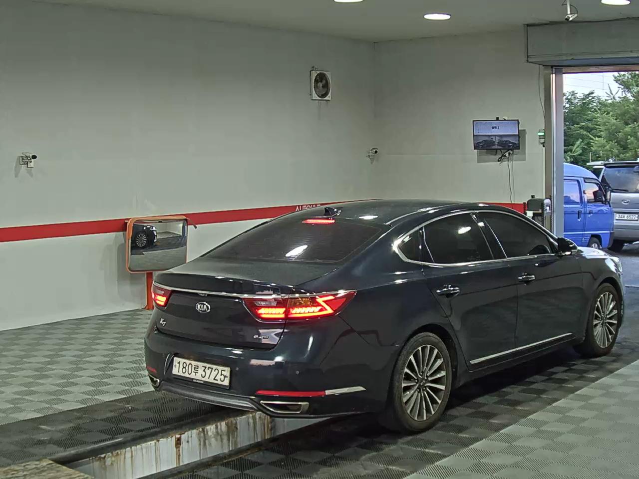 2017 - kia k7
