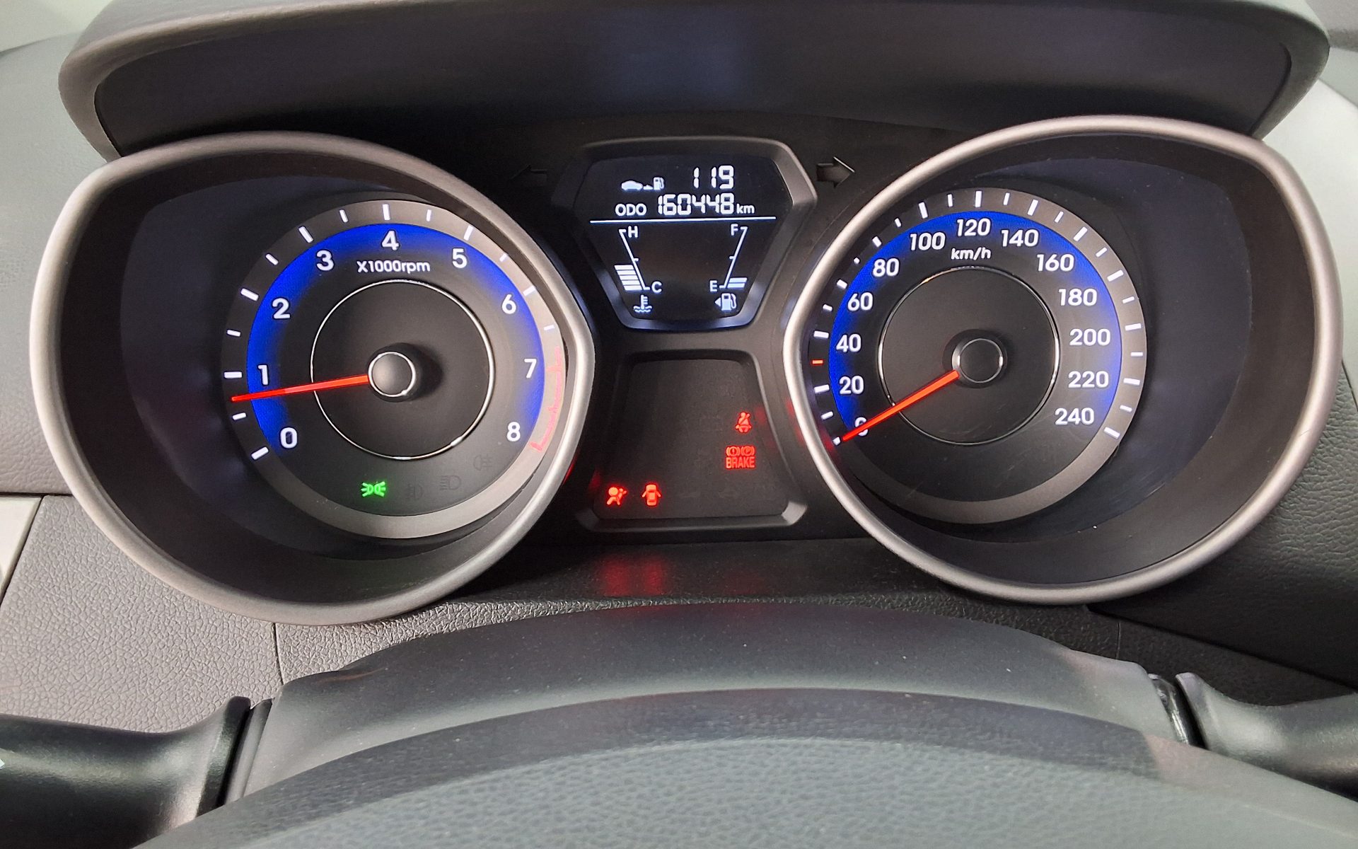 2013 - hyundai avante