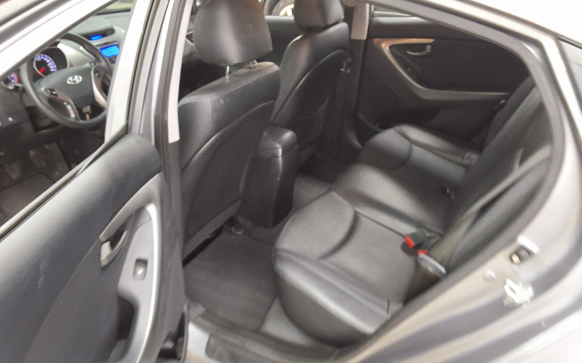 2013 - hyundai avante
