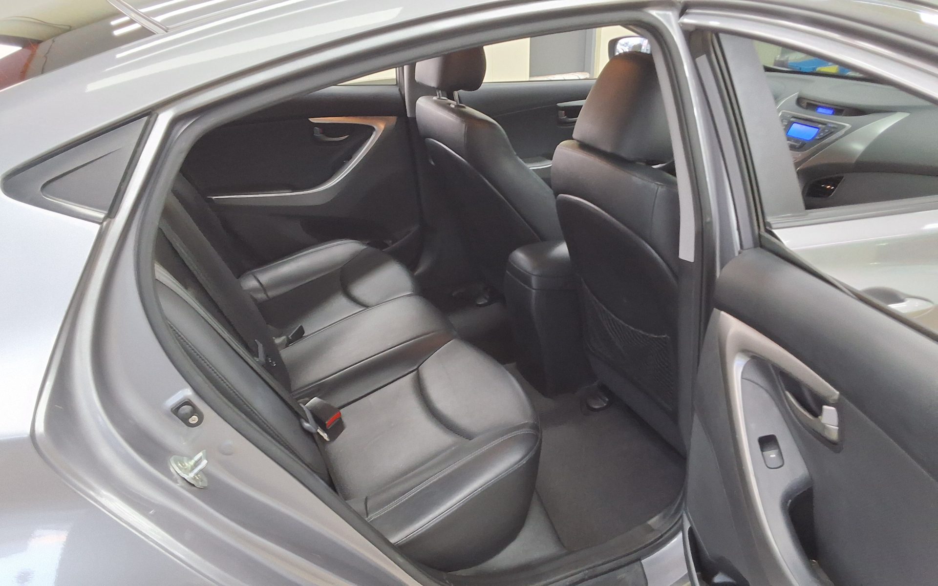 2013 - hyundai avante