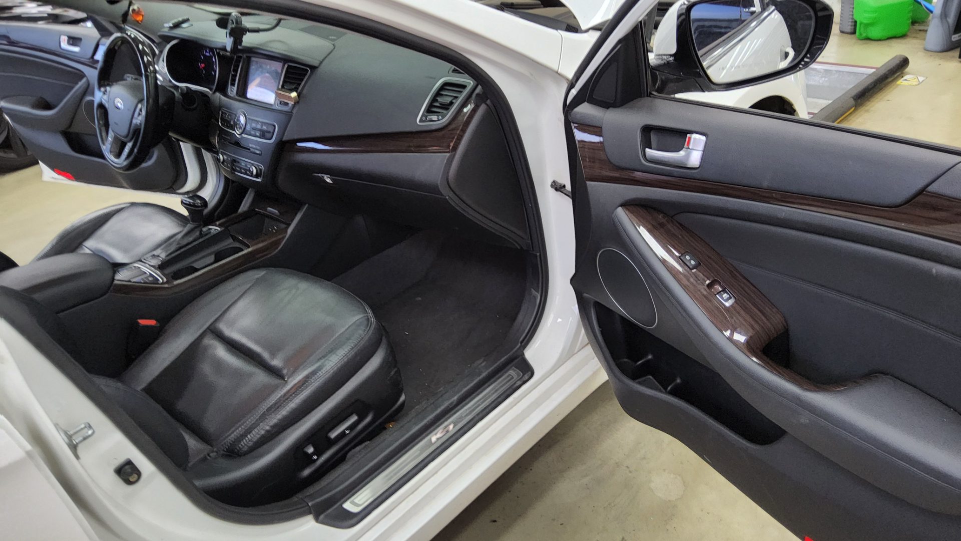 2016 - kia k7