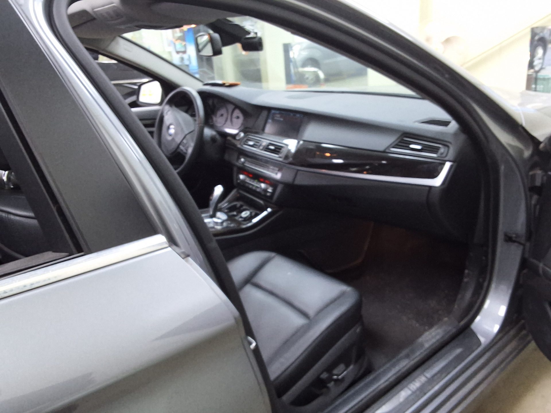2010 - bmw m5