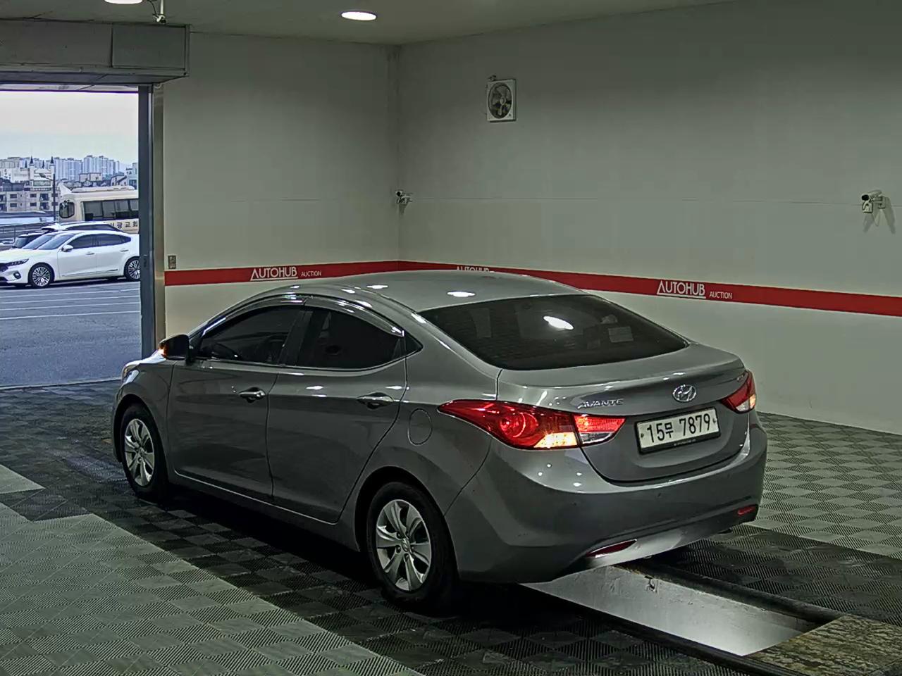 2013 - hyundai avante
