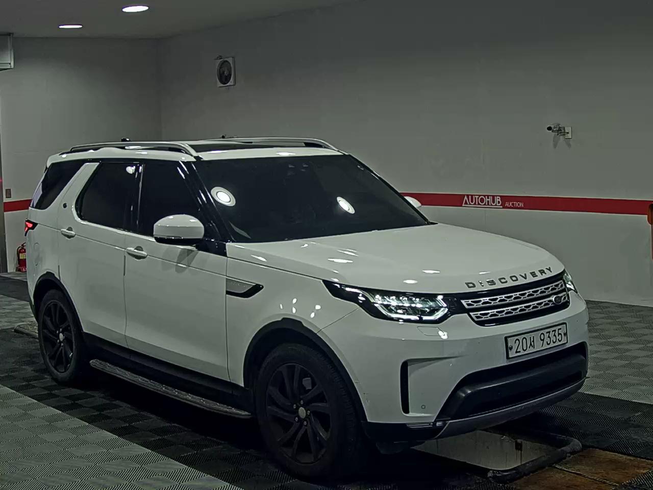 2017 - land rover discovery