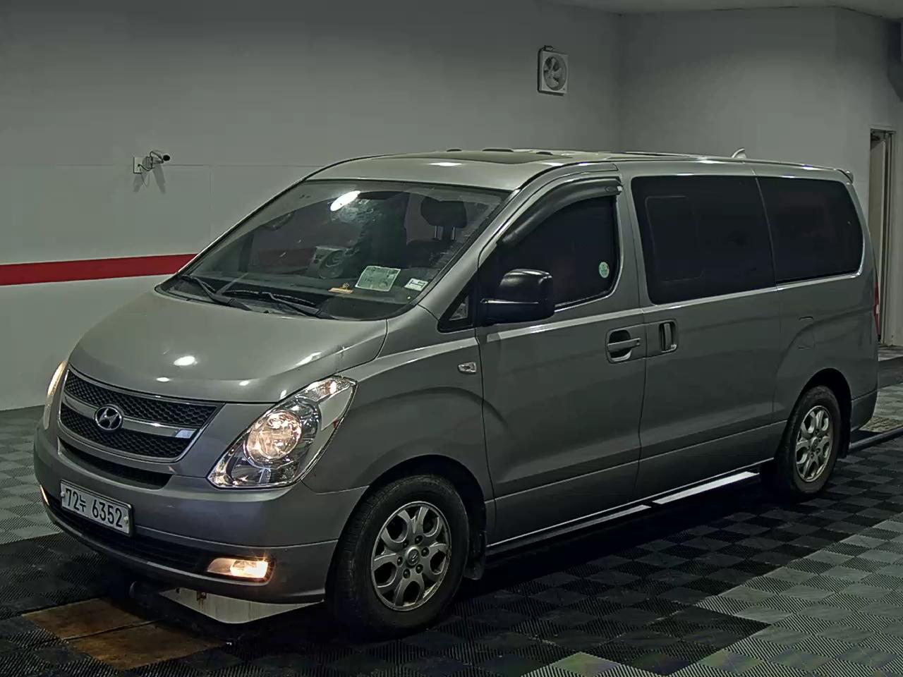 HYUNDAI GRAND STAREX CVX
