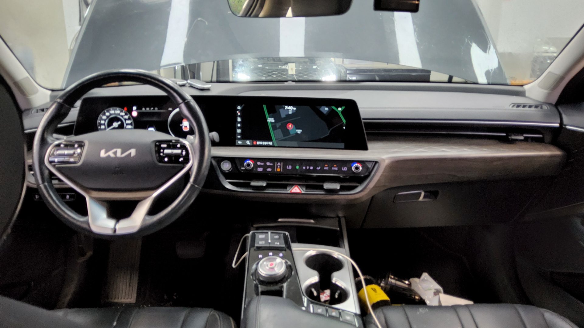 2022 - kia k8