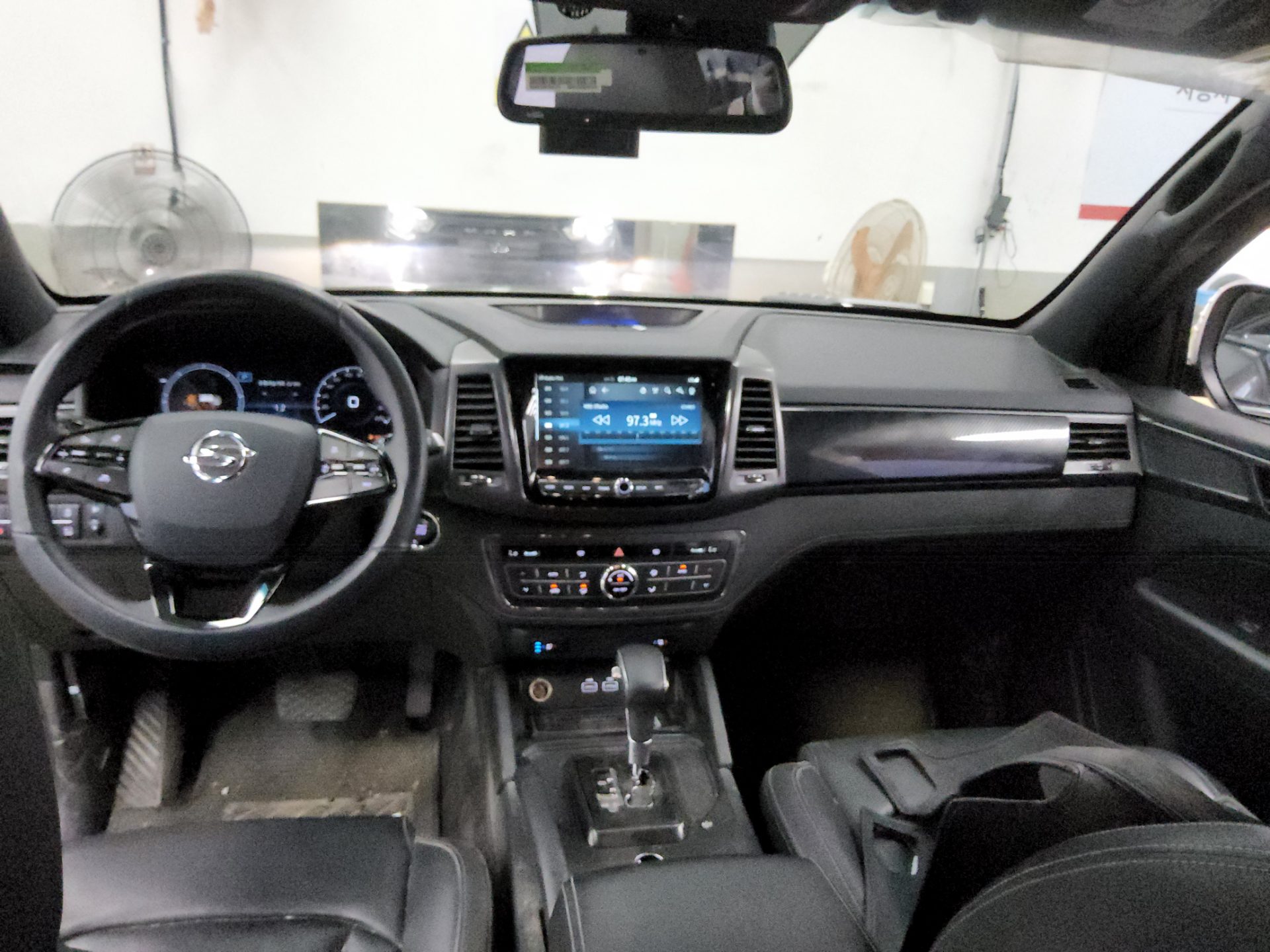 2023 - ssangyong rexton