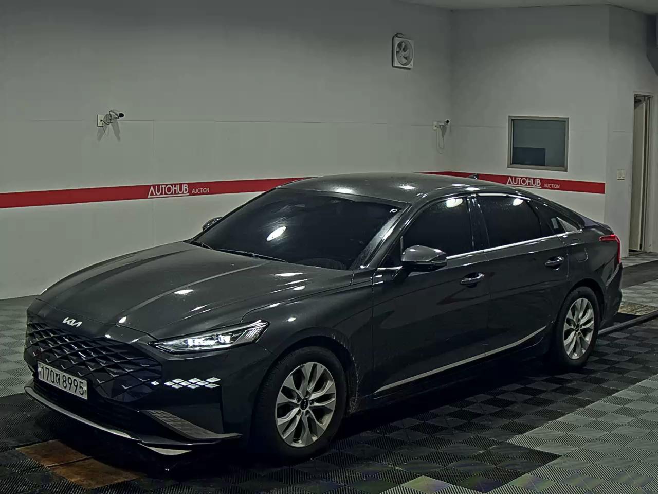 2022 - kia k8