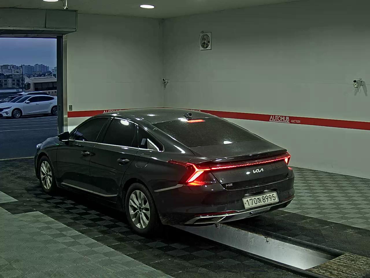 2022 - kia k8