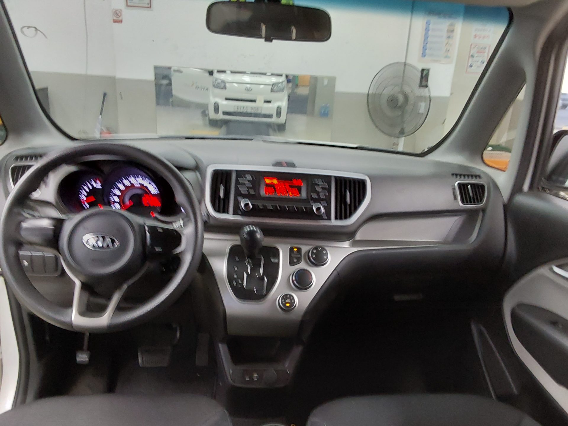 2019 - kia ray