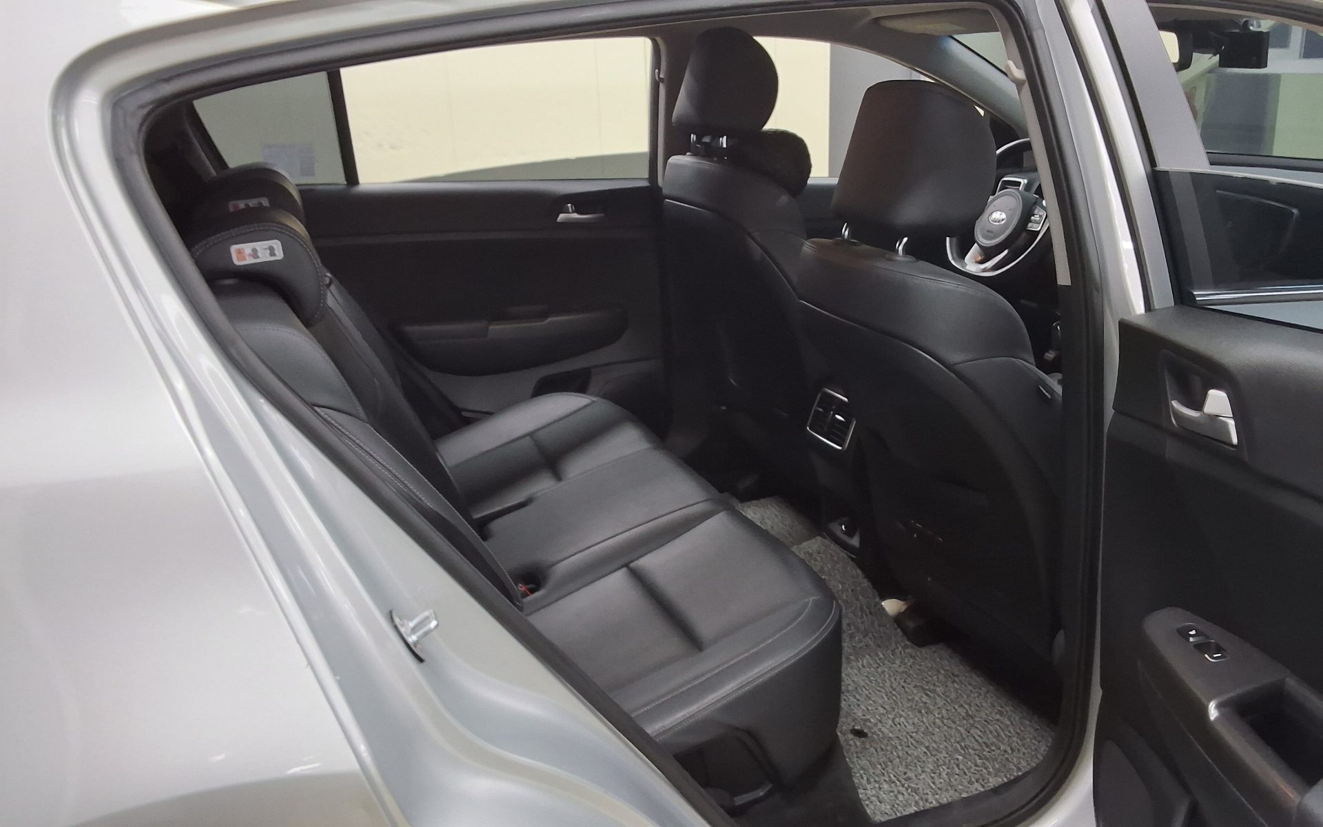 2019 - kia sportage