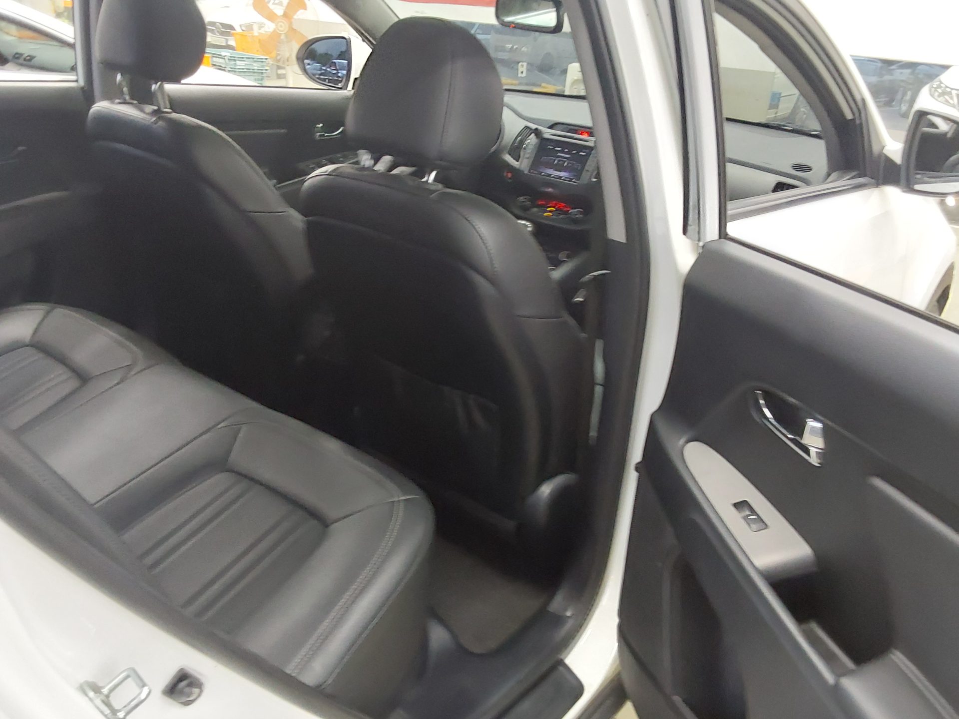 2014 - kia sportage