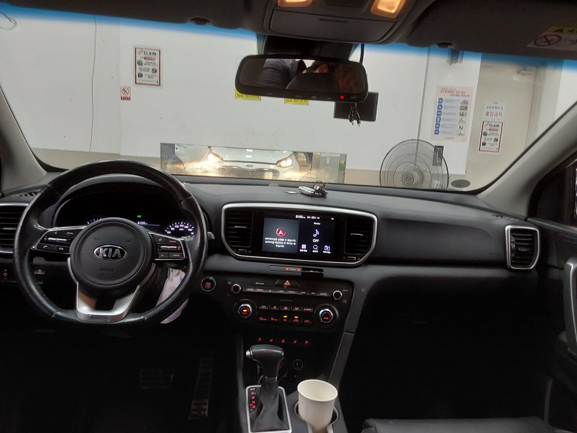 2022 - kia sportage