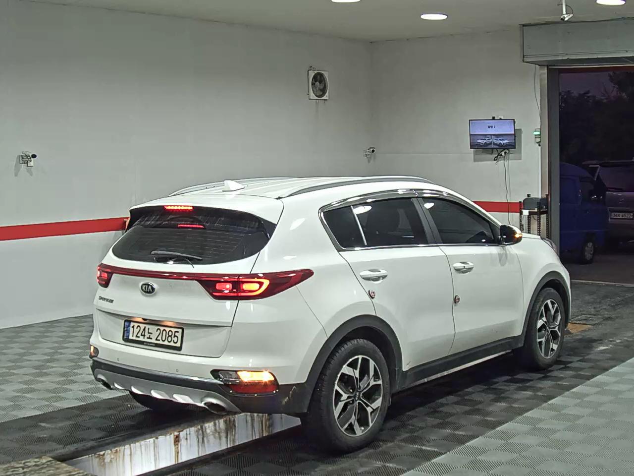 2022 - kia sportage