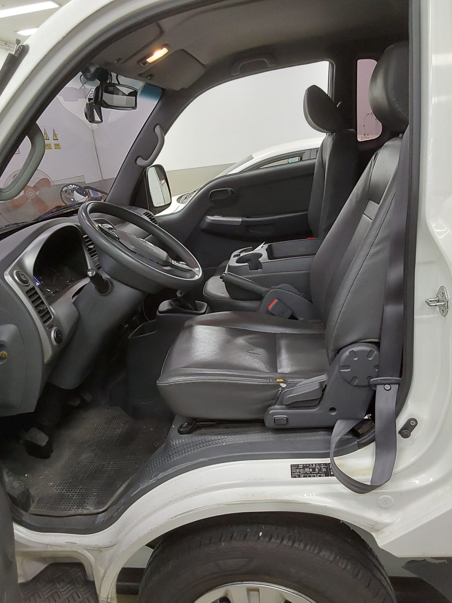 2017 - kia bongo