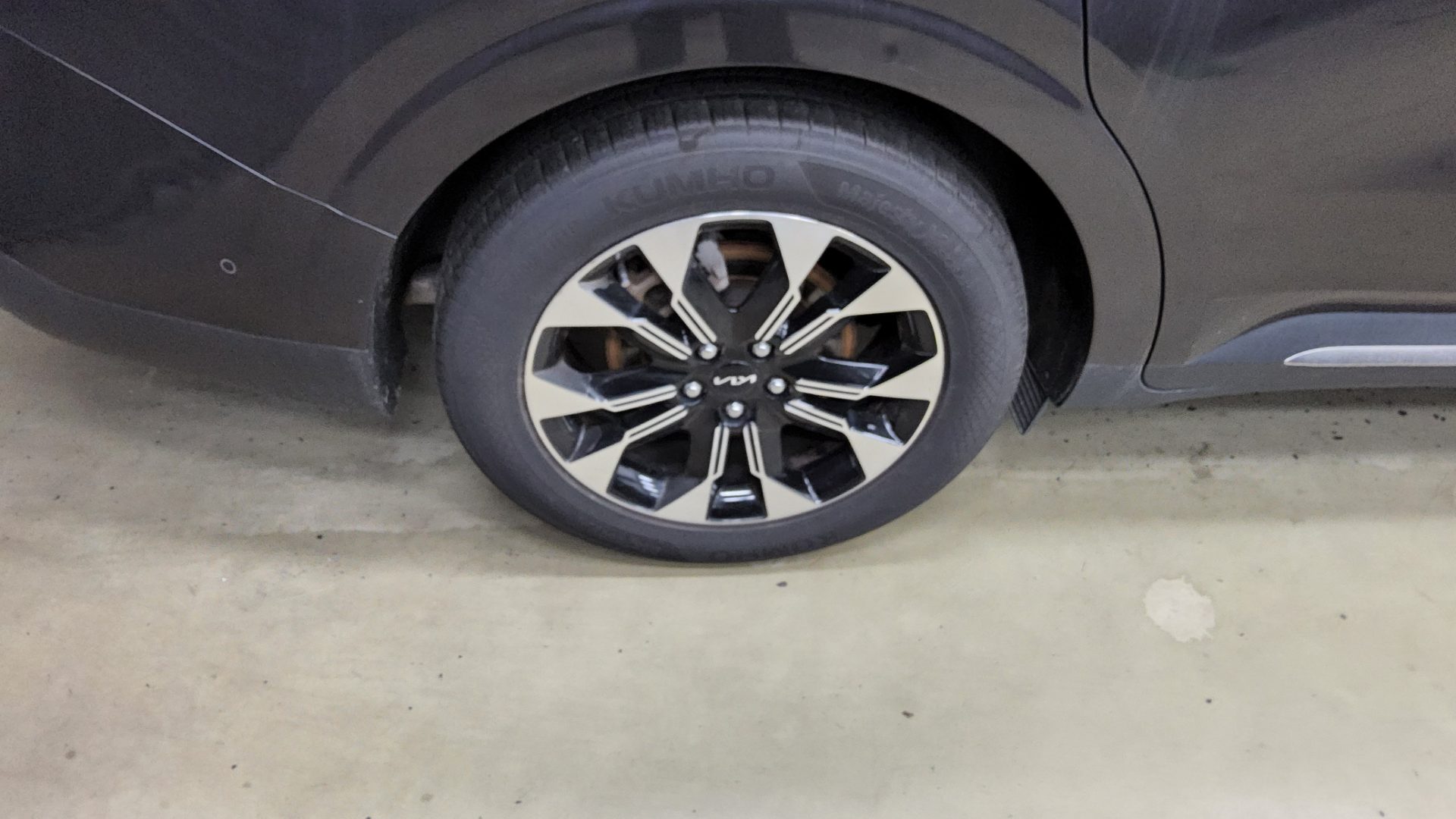 2023 - kia carnival