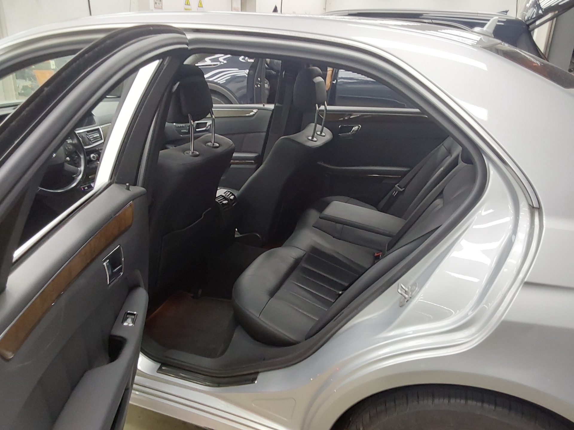 2010 - mercedes-benz e300