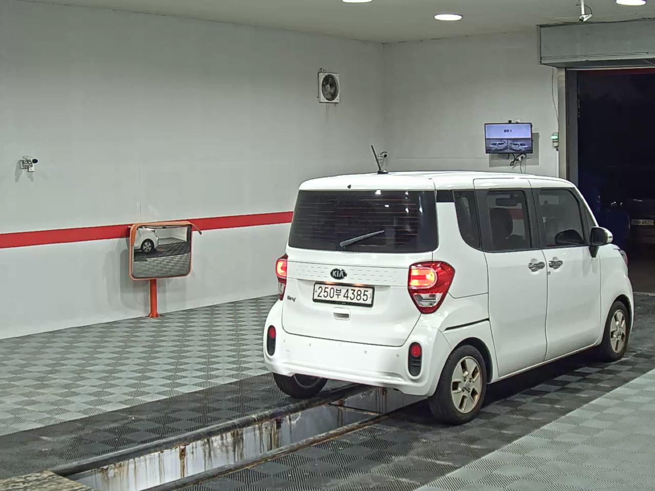 2019 - kia ray