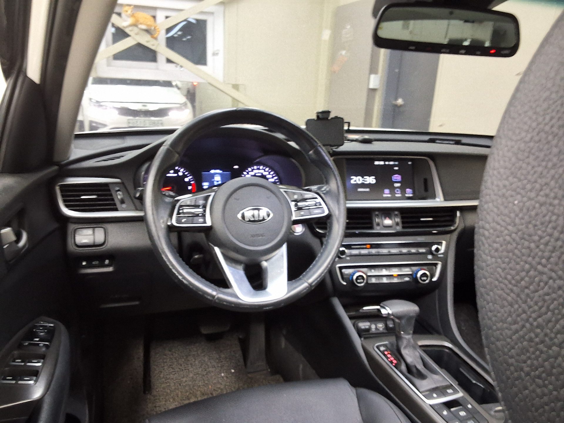 2020 - kia k5