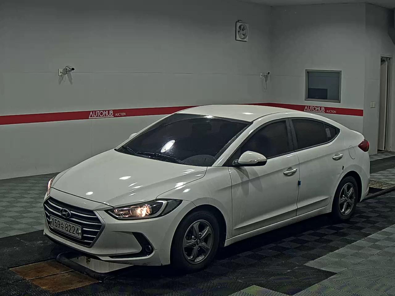 HYUNDAI AVANTE