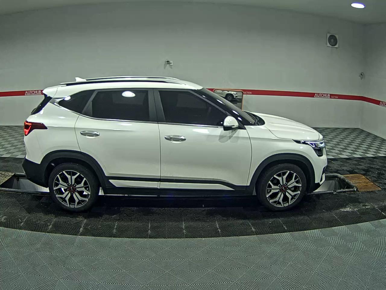 2020 - kia seltos