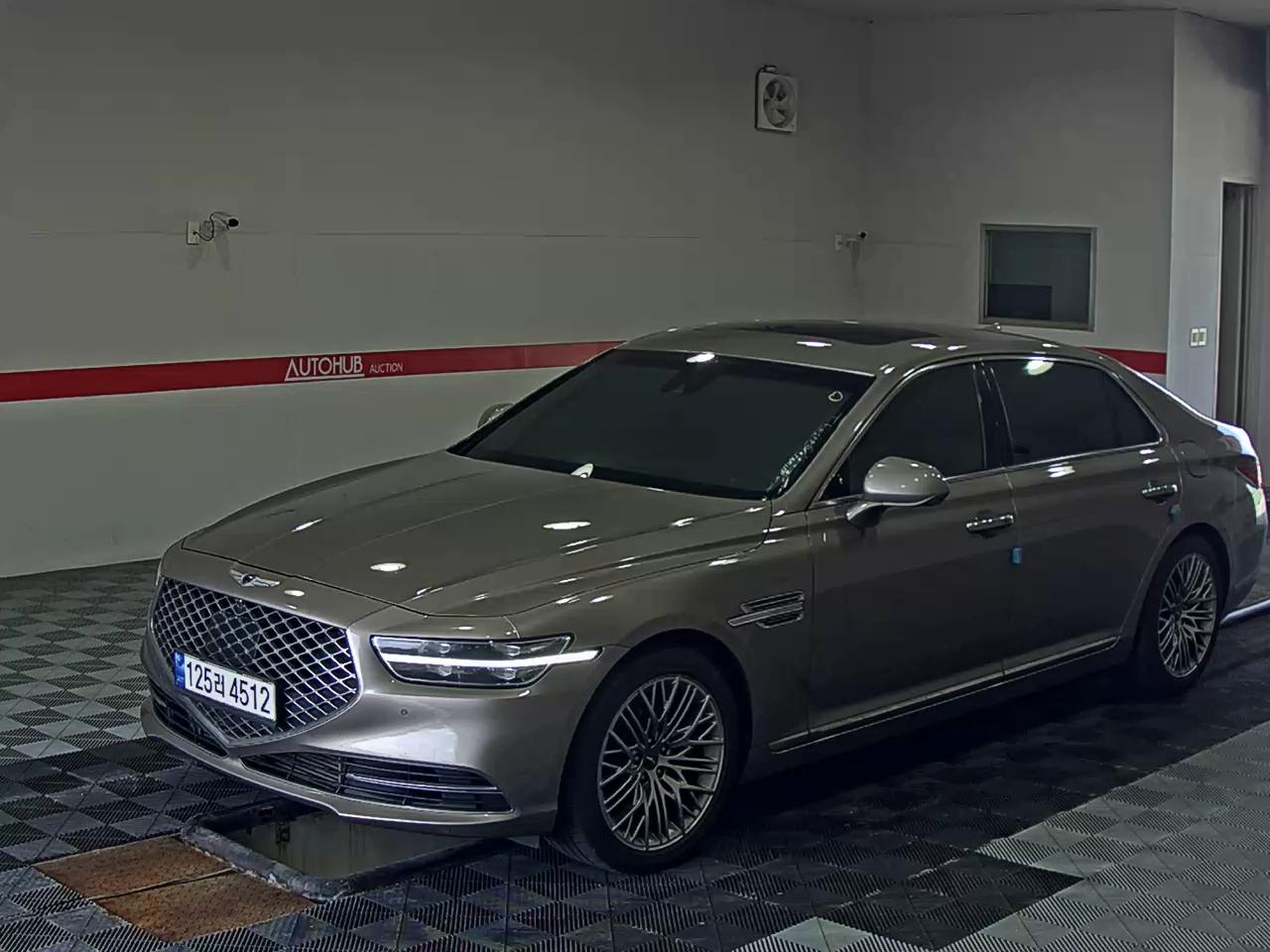 2021 - genesis g90