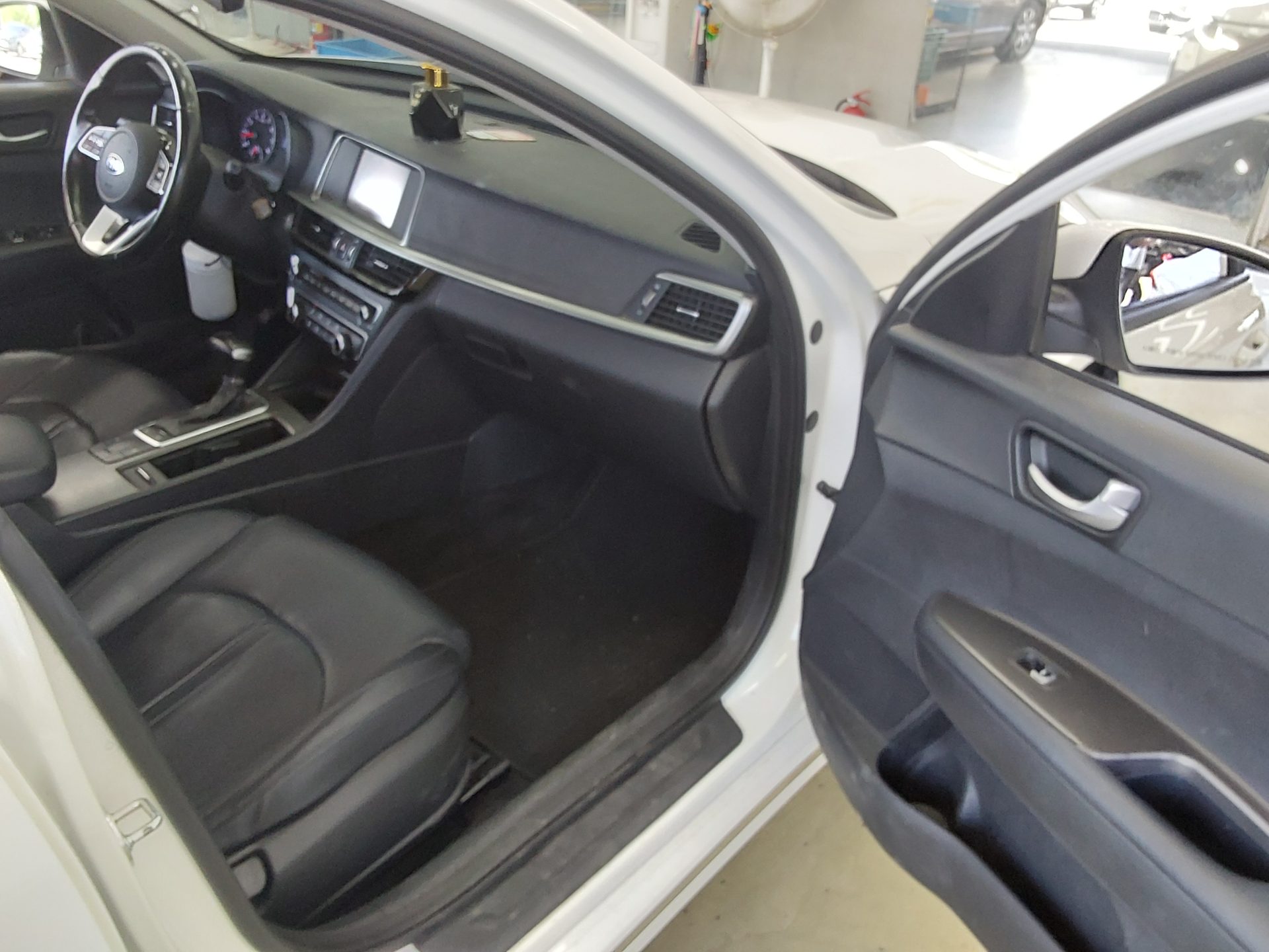 2020 - kia k5
