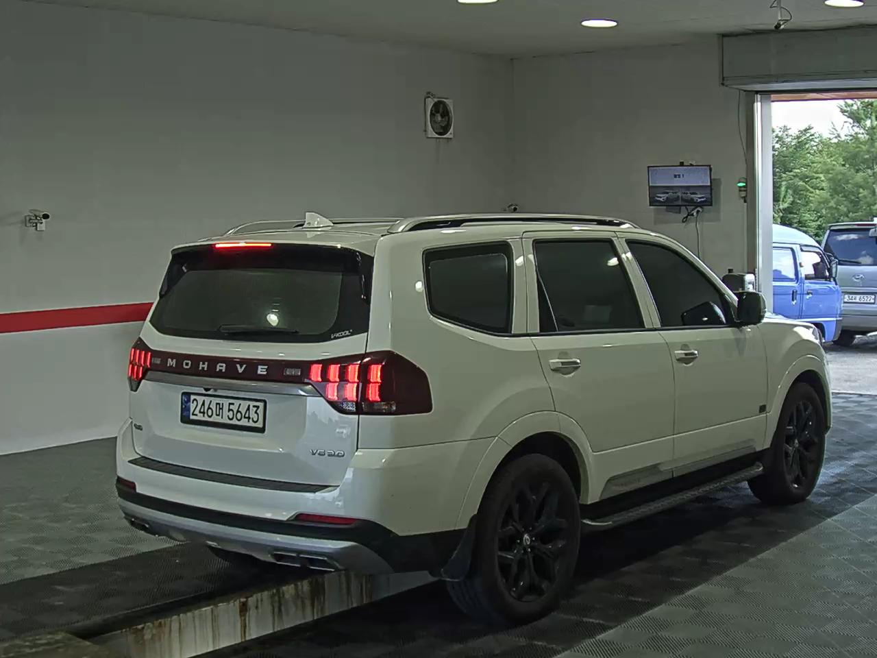 2021 - kia mohave