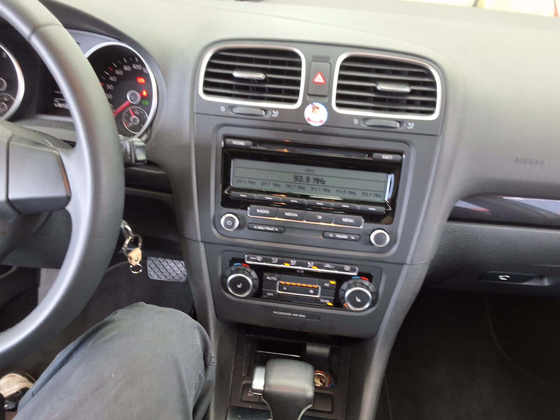 2011 - volkswagen golf