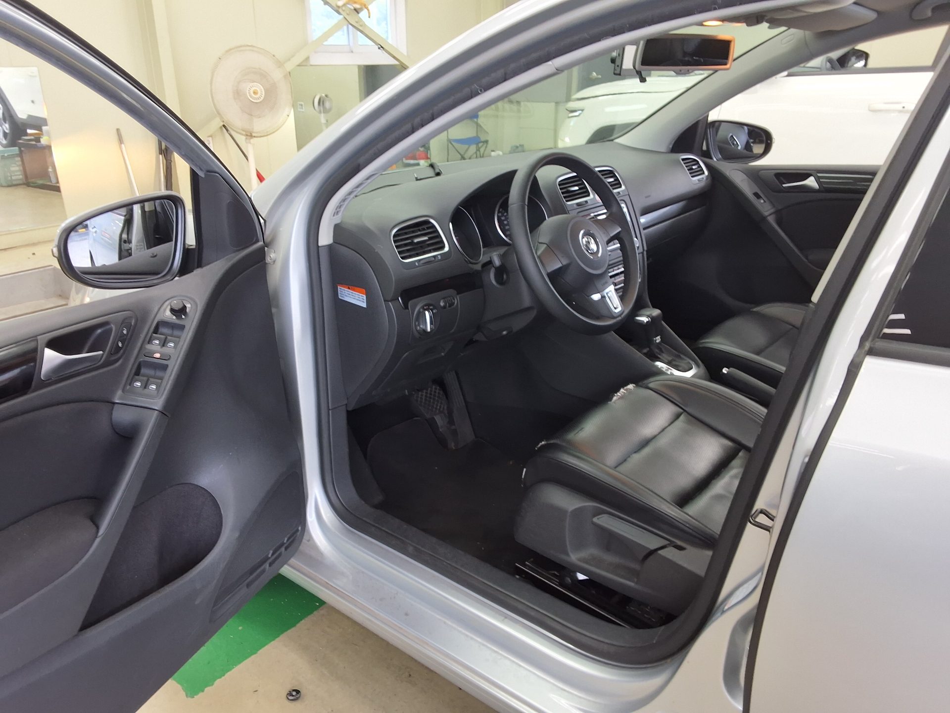 2011 - volkswagen golf