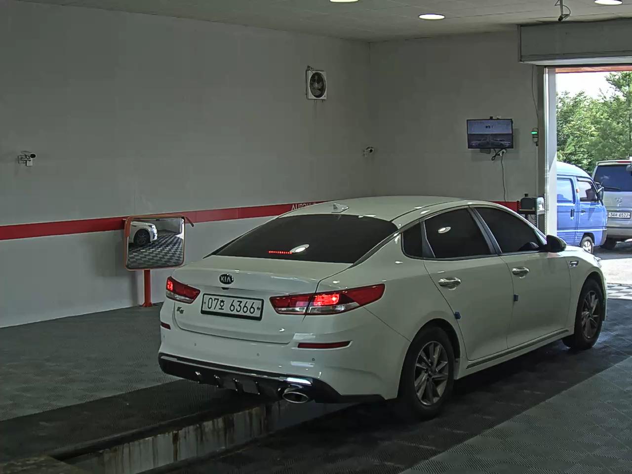 2020 - kia k5