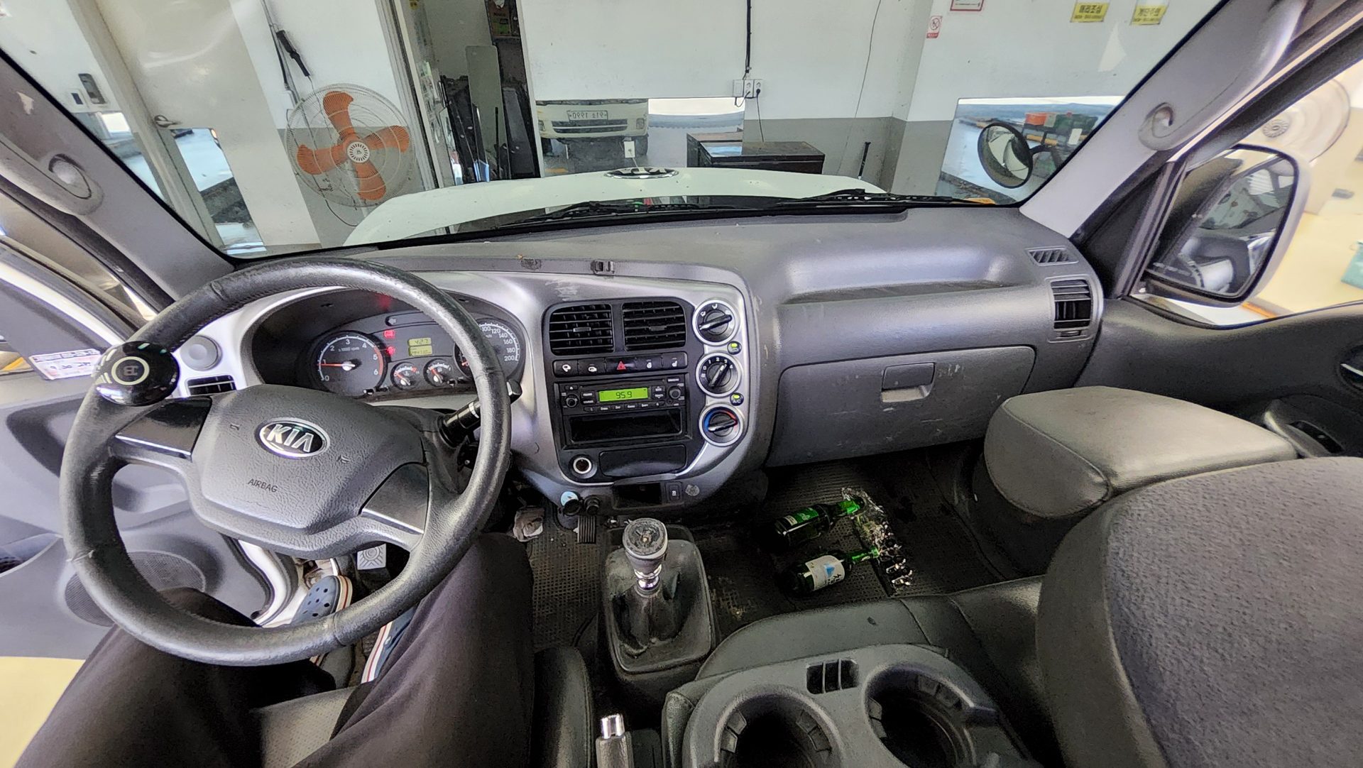 2016 - kia bongo