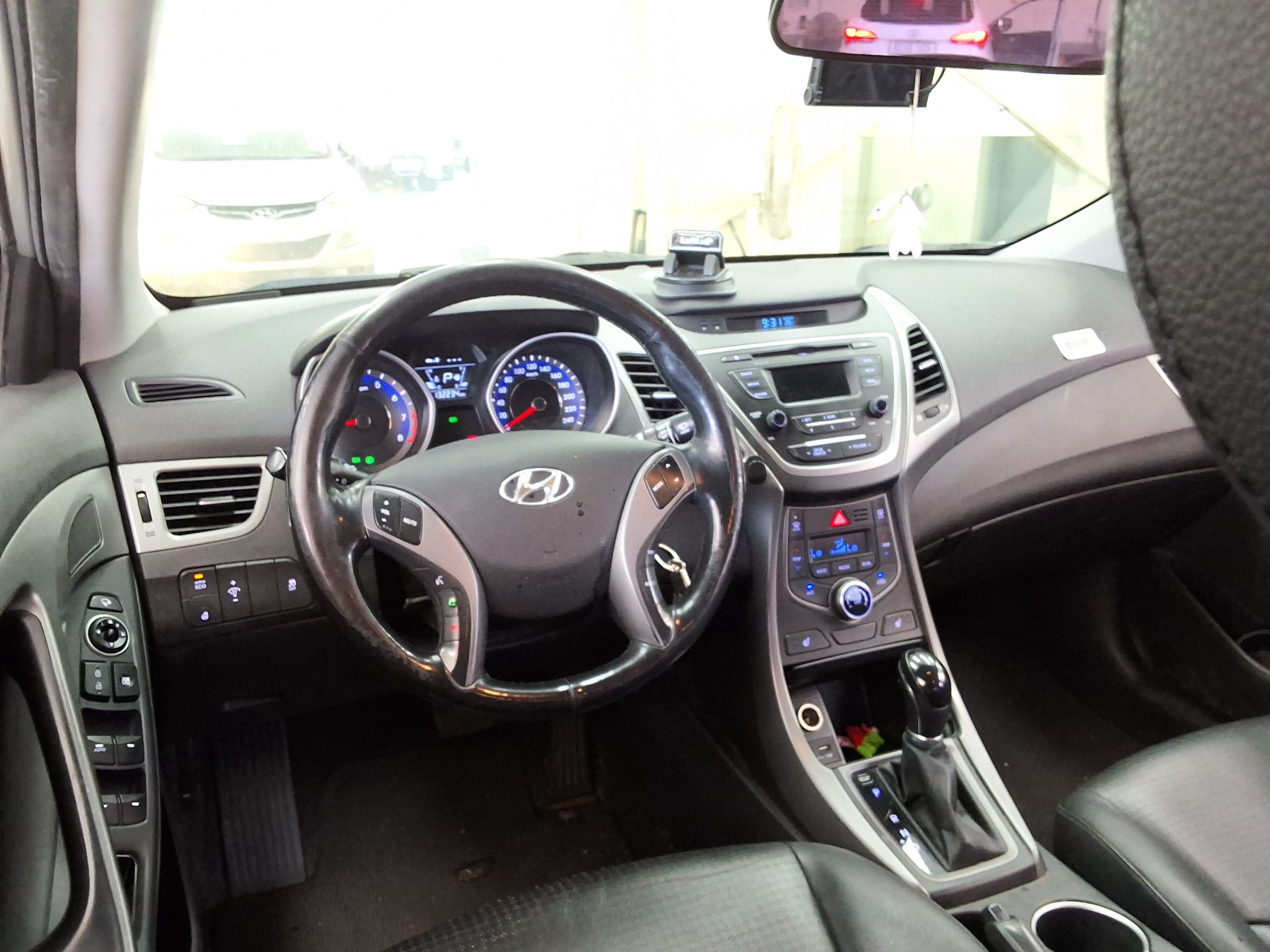 2015 - hyundai avante
