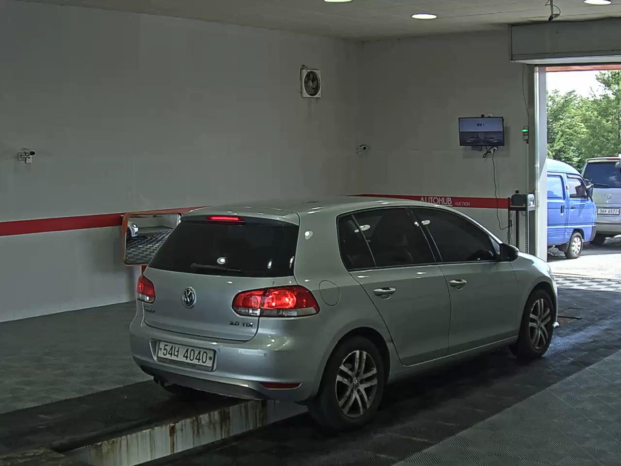2011 - volkswagen golf