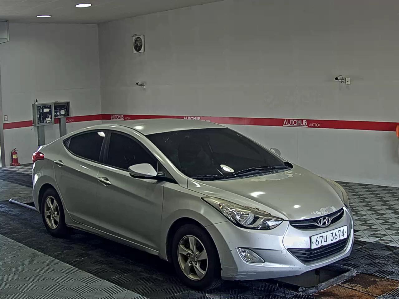 2012 - hyundai avante