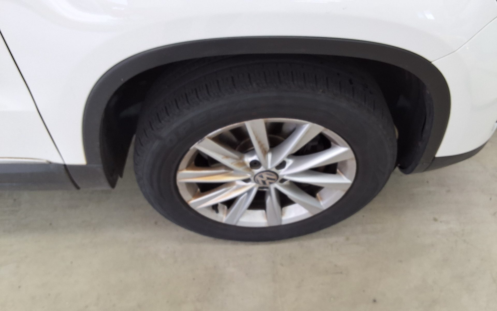 2014 - volkswagen tiguan