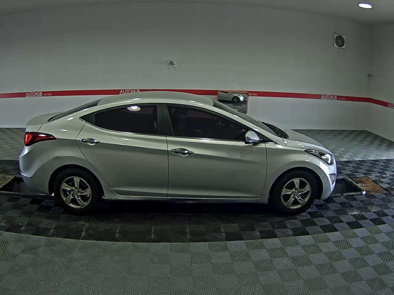 2015 - hyundai avante