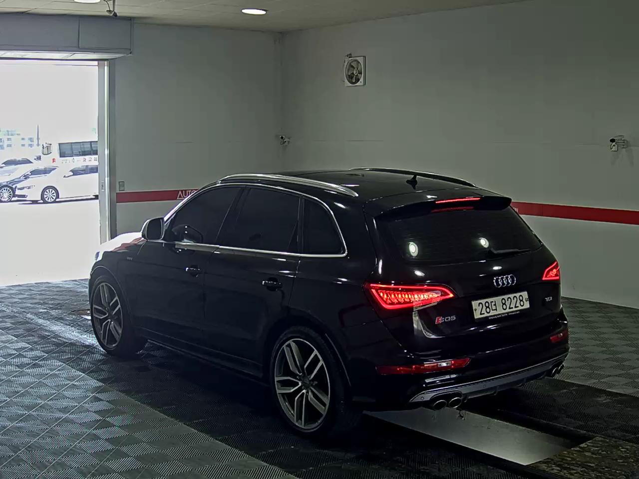 2014 - audi sq5
