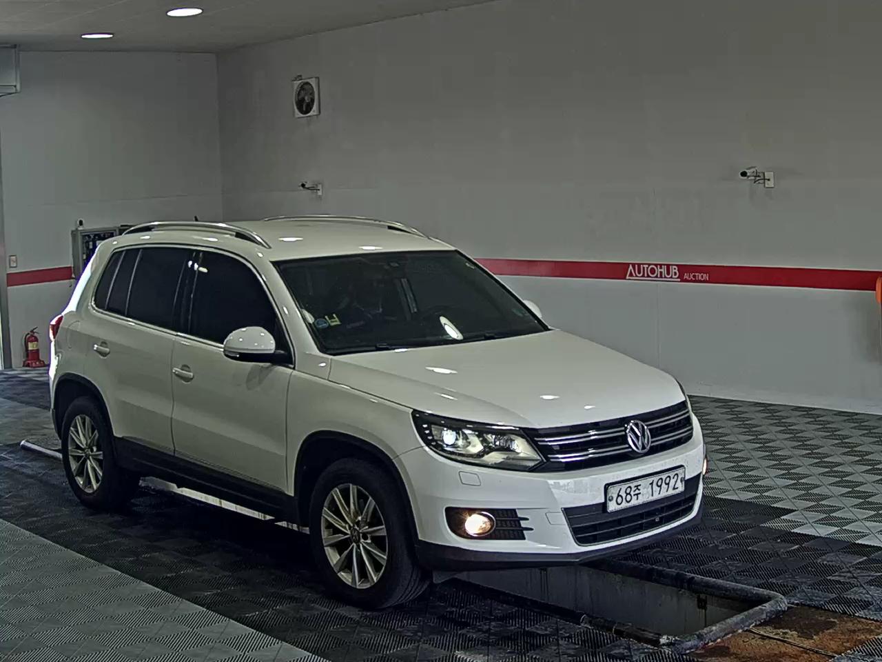 2014 - volkswagen tiguan