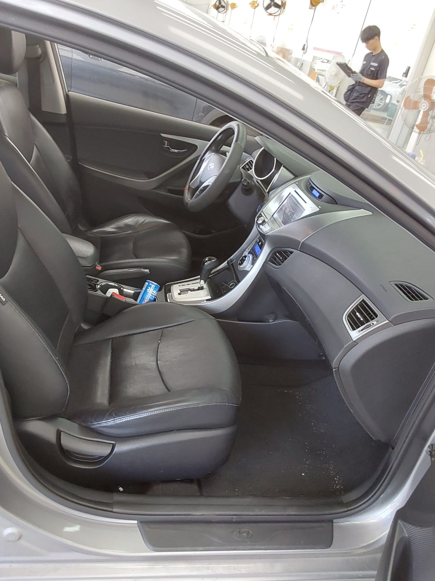 2012 - hyundai avante