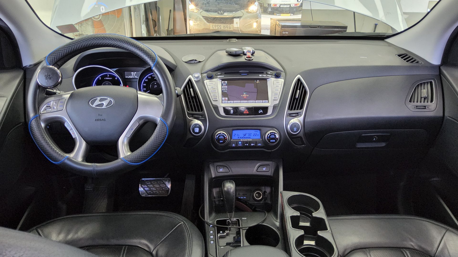 2010 - hyundai tucson