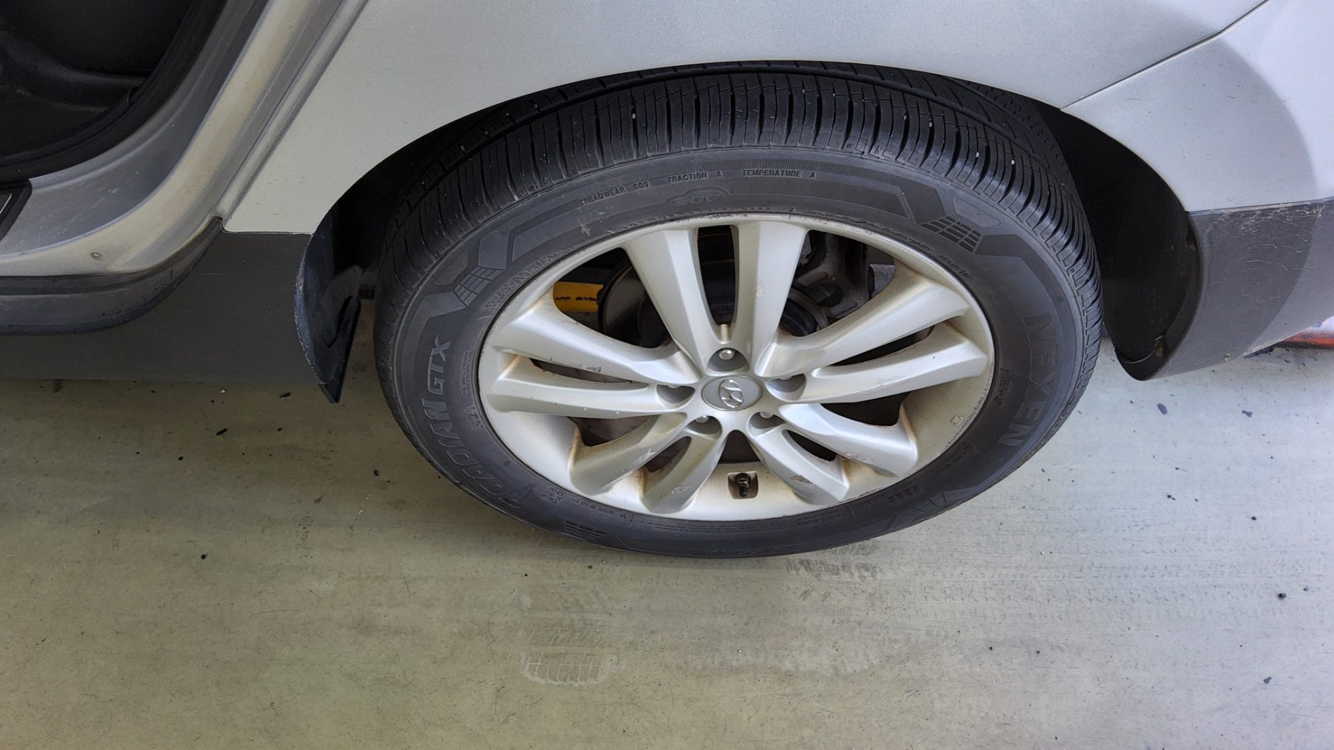 2010 - hyundai tucson