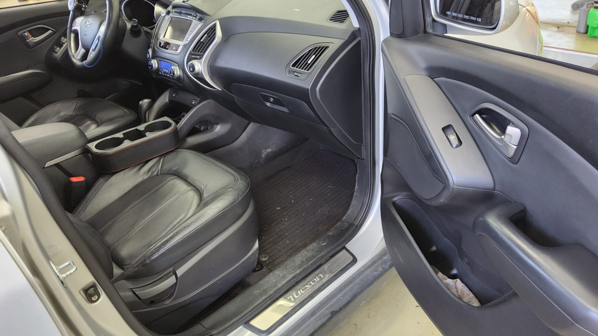 2010 - hyundai tucson